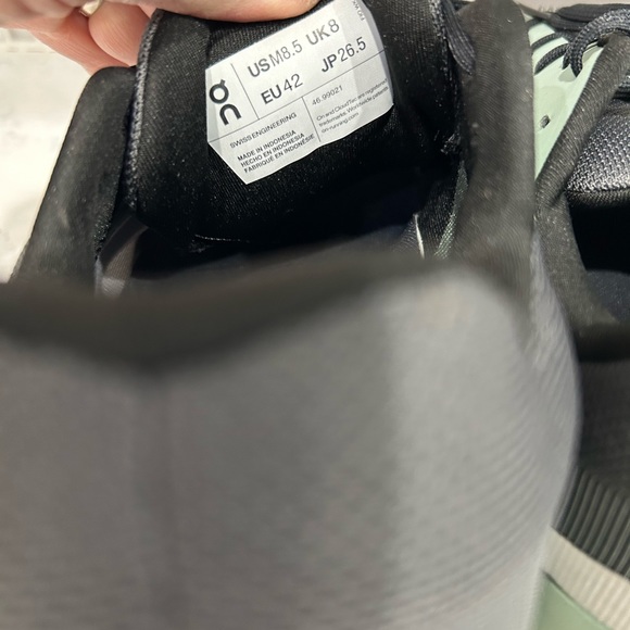 On Men’s Cloudrunner 8.5 New main image 6